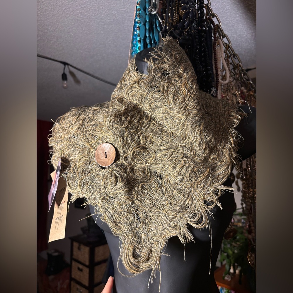 Artisan Handwoven Textured Green Shawl • Crafthouse NWT • Sculptural Threads Art